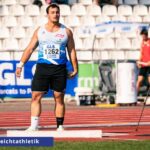 Tizian Lauria (Bronze im Kugelstoßen) bei der Jugend-DM 2022 in Ulm - Bild: Torben Flatemersch