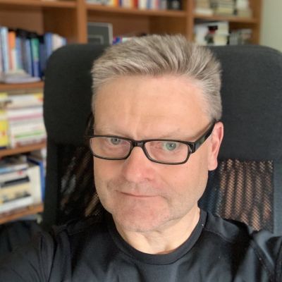 Klaus Jakobs, Geschäftsstelle